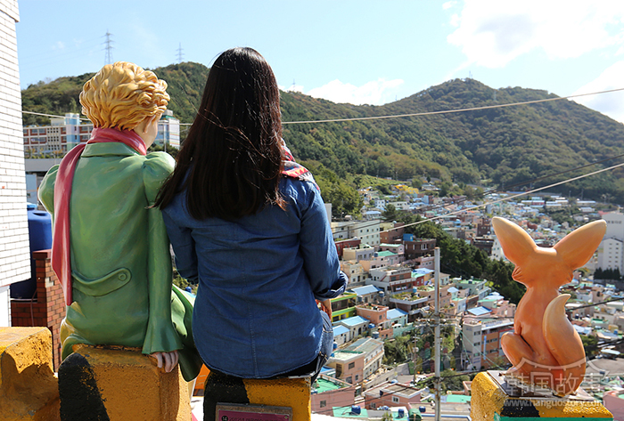 [韩国釜山] 外国人更多到访的甘川文化村，接待游客超过300万!